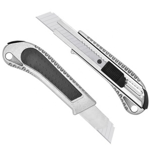 Cuchillo Retráctil de Aluminio de Alta Resistencia y Económico, Cortador de Cajas Plateado de 18 mm, Cuchillo Multiusos Alfedo - Product Image 5
