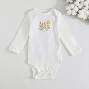Ropa de Bebé al por Mayor, Conjuntos de Cinco Piezas de Moda, Lindos Monos Unisex con Estampado de Flores y Animales de Dibujos Animados, Tejido de Punto, Otoño - Product Image 6