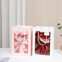 Sac cadeau en papier avec fenêtre transparente, sac fourre-tout personnalisé, poignée en ruban de soie imprimé, emballage de fleurs de mariage, vente en gros, carton blanc