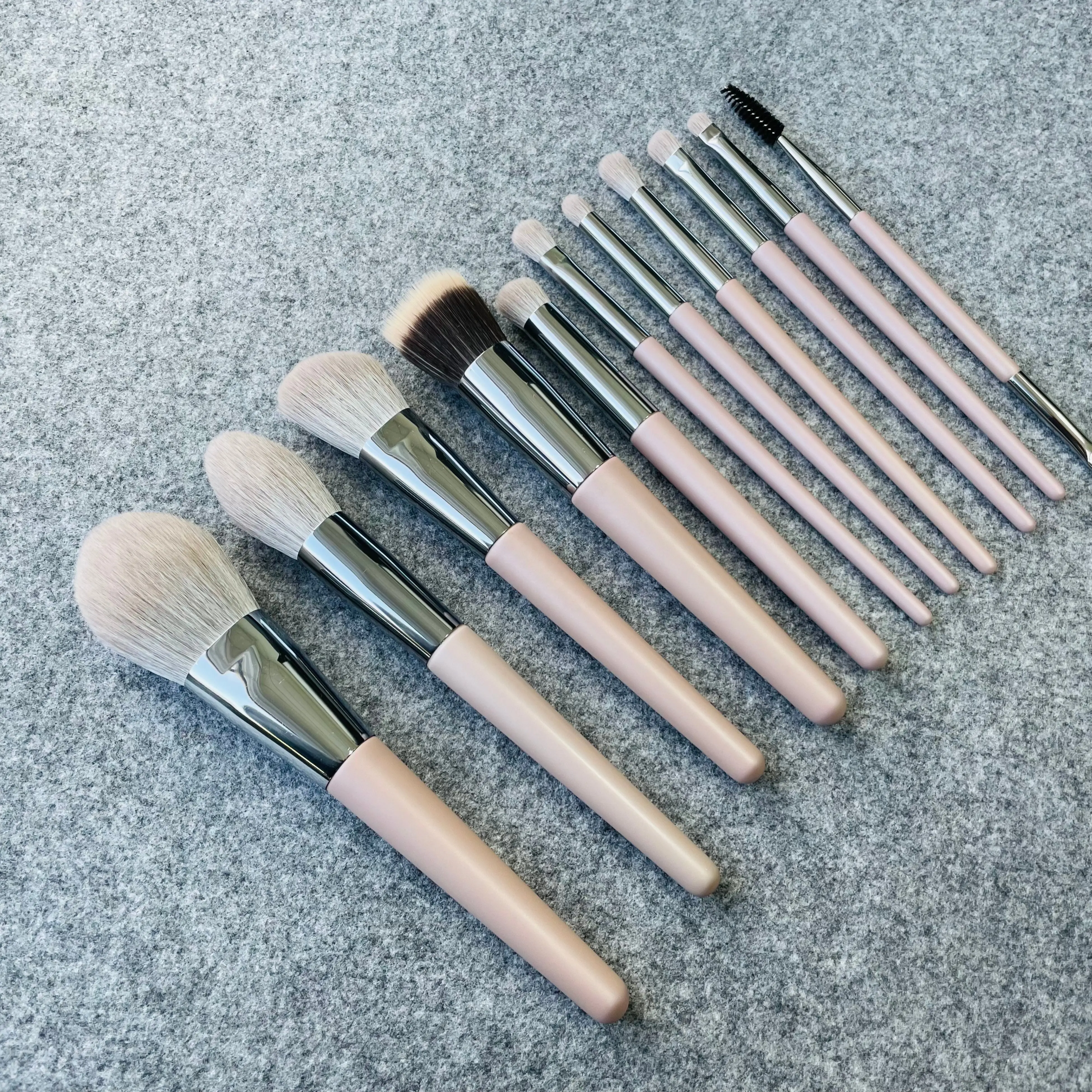 CLING 12 Stk. professionelle Eigenmarke Make-Up Pinsel für lose kompakte Pulver grundlegende Details kompletter Gesichts-Futter-Tool-Kit