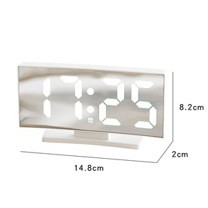 Horloge de table multifonctionnelle avec miroir incurvé, écran LED carré, réveil électronique, alimentation USB, affichage de l'heure et de la température, fonction snooze, pour la maison et le bureau - Product Image 2