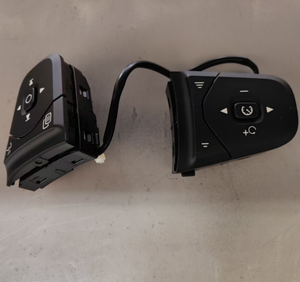 Le bouton de commutation multifonction au volant 32266342 32266343 convient à <span class=keywords><strong>Volvo</strong></span> XC60/XC90/S90/<span class=keywords><strong>V90</strong></span>/S60/V60 - Product Image 4