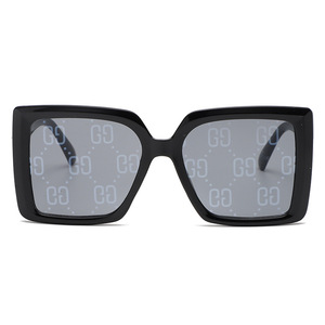 Gafas de Sol Cuadradas Marrones para Mujer, Montura Grande, Protección UV400, Lentes de PC, Diseño Moderno - Product Image 3