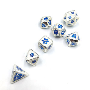 Jeu de 20 dés en métal Face Gold Dragon le plus vendu pour le divertissement cool, personnalité créative, <span class=keywords><strong>RPG</strong></span> et jeux du MDN - Product Image 4