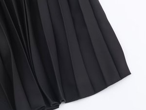 SHENZHU Abbigliamento Donna 2025 Inverno Nuovo Abito Elegante e alla Moda Stile Commuter con Collo Tondo Senza Maniche e Pieghe - Product Image 4