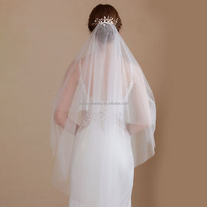 Vente en gros de voiles de <span class=keywords><strong>mariage</strong></span> élégants et brillants, accessoires de tulle de mariée blanc, voiles de mariée à quatre couches avec peigne - Product Image 2