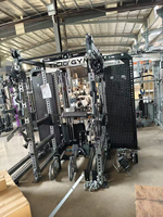 Appareil de musculation multifonction 6 postes pour lat pulldown/rameur vertical, machine à câble sans Smith Builder avec rangement latéral et panneaux perforés