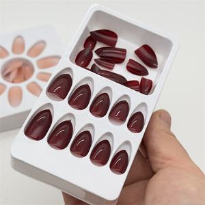 Unghie finte riutilizzabili di lusso progettate breve stampa personalizzata su unghie finte artificiali con colla - Product Image 5