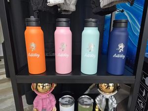 Botella <span class=keywords><strong>de</strong></span> <span class=keywords><strong>Agua</strong></span> Deportiva Aislada Magnética <span class=keywords><strong>de</strong></span> 24oz/32oz con Logotipo Personalizado, Soporte Magnético Giratorio para Teléfono y Pajita, Compatible con Magsafe - Product Image 5