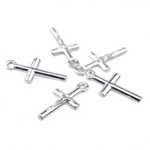 Pendentif croix plaqué argent 21x11mm en alliage de zinc, breloque religieuse pour bracelet ou collier de chapelet - Product Image 3