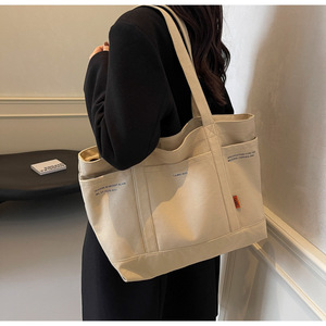 Bolso organizador de momias duradero con múltiples ranuras y logotipo personalizado, bolsos de trabajo informales sencillos y grandes para mujer, bolso de mano de lona con cremallera - Product Image 3