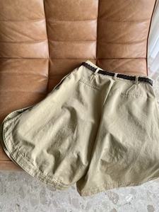 <span class=keywords><strong>Pantaloni</strong></span> Casual Larghi in Cotone Kaki da <span class=keywords><strong>Donna</strong></span>, con Cintura Decorativa e <span class=keywords><strong>Bottoni</strong></span> <span class=keywords><strong>Laterali</strong></span>, Gamba Larga e Lunghezza Corta - Product Image 4