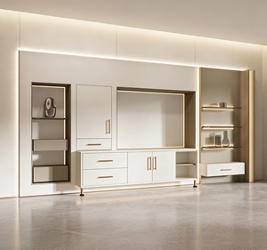 Meuble TV Minimaliste de Luxe avec Éclairage LED - Mobilier de Salon Élégant avec Accents Dorés et Rangement Intégré - Product Image 4
