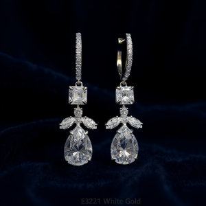 Boucles d'oreilles en or blanc E3221 avec diamants taille poire, bijoux de luxe pour femmes, couleur D naturelle - Product Image 2
