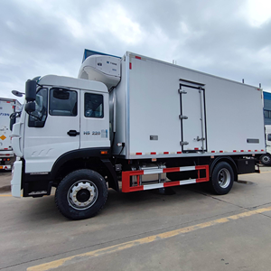 Promotion : Camion frigorifique Howo à cabine conducteur double rangée 4x2, capacité 5, 6 ou 7 tonnes - Product Image 1