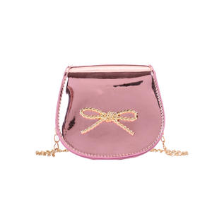 ขายดีเสื้อผ้าแฟชั่นสำหรับเด็กกระเป๋าสะพายไหล่ทรงแมสเซนเจอร์ขนาดเล็กหนังแท้ผูกโบว์สำหรับเจ้าหญิง - Product Image 6