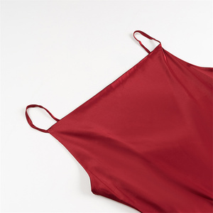 SHENZHU Vêtements Femme 2025 Printemps <span class=keywords><strong>Janvier</strong></span> Nouvelle Robe Bretelles Mi-longue <span class=keywords><strong>en</strong></span> Satin Dos Nu Sexy Style Niche Française 2386 - Product Image 4