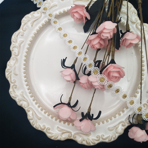 Ribete de Encaje Bordado con Hilo de Seda Dorado 100% Poliéster Soluble en Agua para Textiles del Hogar y Adornos 1cm de Ancho - Product Image 5