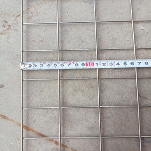 4mm 애완동물 안전 용접 철망 롤, 열간 담금 전기 아연 도금 콘크리트 용접망 (쥐 방지, 건축, 태양광용) - Product Image 5