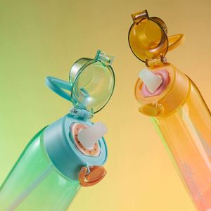 Wholesale Custom Logo 900ml <b>Reusable</b> Eco-Friendly Plastic Gradient Flavor Scent <b>Cup</b> Drink Water Bottles <b>with</b> Straw for Camping - Product Image 3