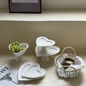 Wholesale Heart-Shape Embossed High-Footed Fruit Bowl Elegant Living Room Ornament Tray for Candy Dessert Dinnerware <b>Sets</b> - Product Image 1