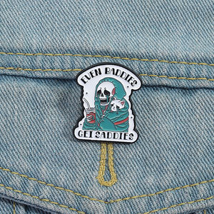 เข็มกลัดกาแฟรูปหัวกะโหลกแบบกอธิคเศร้าแต่ทนทานของขวัญตราสัญลักษณ์เพื่อสุขภาพสำหรับเพื่อนขายส่ง - Product Image 1