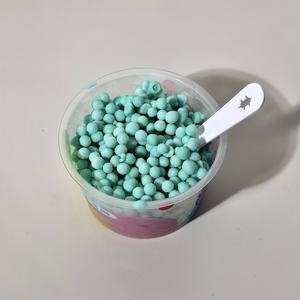 Vente en gros de délicieuses mini-crèmes glacées aux perles aromatisées au sel marin, saveur personnalisée, crème glacée moléculaire aux perles surgelée, 50g, prête à consommer - Product Image 4