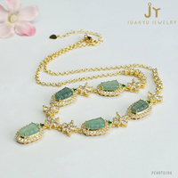 Collier en jadéite de haute qualité, forme de feuille, collier en jade du Myanmar pour femmes, collier en jade naturel de Birmanie sculpté à la main
