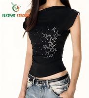 T-shirts imprimés avec logo Verdant Strokes. Logos de marque en strass avec reproduction nette et claire. Idéal pour les entreprises et les promotions.