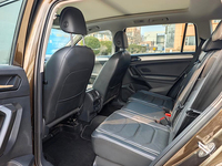 Voitures d'occasion Tiguan L 2022 vérifiées, type taxi, avec portes ouvrantes, à vendre
