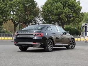 2025 Voiture 2025 Scoda <span class=keywords><strong>Superb</strong></span> coche de gasolina <span class=keywords><strong>Skoda</strong></span> <span class=keywords><strong>Superb</strong></span> 1,4 T 5 puertas 5 asientos versión Seaden <span class=keywords><strong>nuevo</strong></span> coche <span class=keywords><strong>precio</strong></span> barato China Exportación de coches - Product Image 4