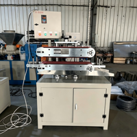 Machine de traction et de remorquage en caoutchouc pour profilés en caoutchouc et en plastique, stable et antidérapante, adaptée à divers scénarios