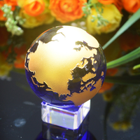 Trophée Globe Terrestre en Verre Cristal Bleu avec Carte Mondiale, Design Unique pour Récompense de Coopération Commerciale