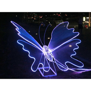 Sculpture de papillon lumineuse creuse en fil de fer et acier inoxydable pour aménagement paysager extérieur - Product Image 4