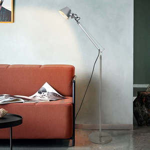 Lámpara de Pie Moderna de Estilo Mecánico, Ajustable en Múltiples Ángulos, Lámpara de Pie de Diseño Artístico para Sala de Estar y Dormitorio - Product Image 1