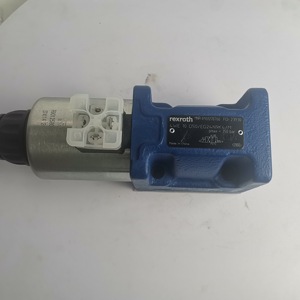 สปูลควบคุมทิศทาง R901278760 4WE10D5X/EG24N9K4/M - Product Image 4
