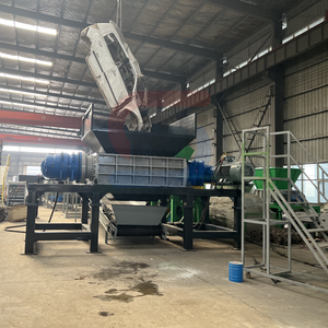 Déchiqueteur automatique à double arbre en acier inoxydable soudé renforcé avec moteur pour l'élimination des déchets en conditions extrêmes - Product Image 1