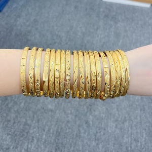 Jxx rộng <span class=keywords><strong>Bangle</strong></span> khắc thiết kế Brass 24K mạ vàng Bangles Vòng đeo tay <span class=keywords><strong>2025</strong></span> đồ trang sức phụ nữ bán buôn - Product Image 5