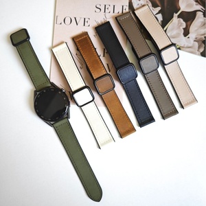 <span class=keywords><strong>Correa</strong></span> de Reloj de Silicona de 20mm/22mm con Hebilla Magnética Plegable y Diseño Crazy Horse para <span class=keywords><strong>Watch</strong></span> 5 - Product Image 2