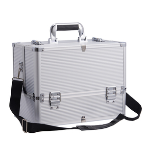 Boîte de maquillage de voyage portable avec 6 plateaux grand organisateur compact pour maquilleurs Nail Techs coiffeurs - Product Image 1