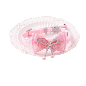 Collar de satén rosa Autonomy para gatos con lazo de encaje y campana de perlas para el Festival Qixi - Product Image 5