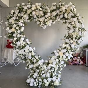 Arco en forma de corazón de seda <span class=keywords><strong>King</strong></span> Rose al por mayor con flores artificiales 6-7 pies fondo rojo para la decoración del evento del banquete de boda - Product Image 3
