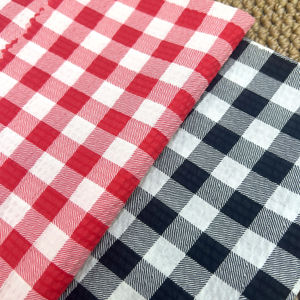 <span class=keywords><strong>Tissu</strong></span> en coton à carreaux gingham froissé sans repassage pour robe, sac d'enfant, 50 pouces, 80 g/m², en stock - Product Image 1
