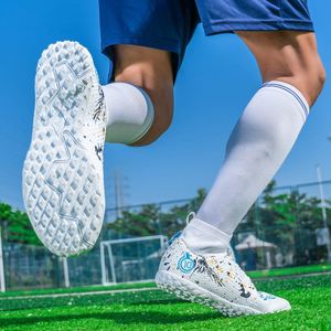 Chaussures à crampons de football bon marché pour hommes, chaussures d'entraînement en plein air pour l'été et l'automne, matériaux de semelle intérieure en caoutchouc synthétique EVA personnalisables - Product Image 5