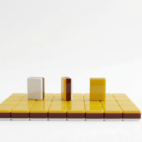 Tuiles de Mahjong Américaines en Acrylique 4 Couches Rouge Jaune Blanc Personnalisées, Gravées/Imprimées Directement de l'Usine pour le Divertissement
