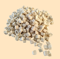 OEM Personnalisé Lyophilisé Poitrine De Poulet Viande De Canard Riche En-cas Protéiné Friandises Nutritives Sans Grain Pour Chats Chiens Sans Additifs En Vrac