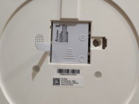 Boîte à médicaments intelligente WiFi OEM en ABS, distributeur automatique de pilules à 21 compartiments, alarmes, verrouillage, écran LCD, batterie au lithium, coupelles amovibles, pour seniors