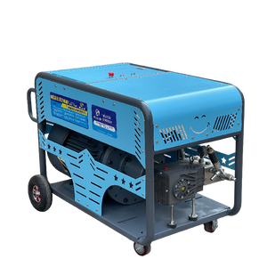 تُستخدم سلسلة FLL للطاقة المائية 22 كيلو وات 500 بار 22 لتر في الدقيقة للتنظيف وإزالة القاذورات وإزالة الطلاء والصدأ - Product Image 1