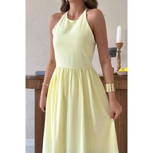 Elegante Vestido Amarillo de Lino sin Espalda, Cuello Halter, Corte A, Cintura Elástica, Transpirable, para Fiestas y Celebraciones, Estilo Casual - Product Image 2