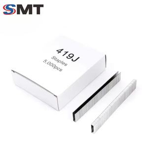 Çinli Üretici 4J Serisi Pnömatik Zımba Makinesi, Kanepe İçin U-Tipi Çelik İnce Tel 419J Düz Saplı Galvanizli Yüzey 0.6mm - Product Image 1